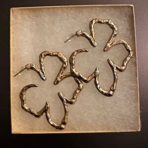 Gold Flower Shaped Earrings